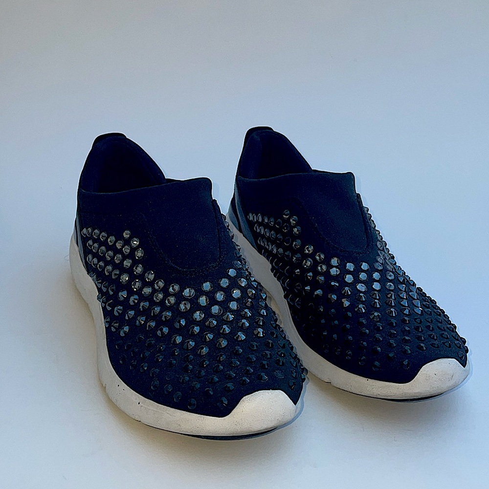 SOLD !!!!!! MK size 7.5